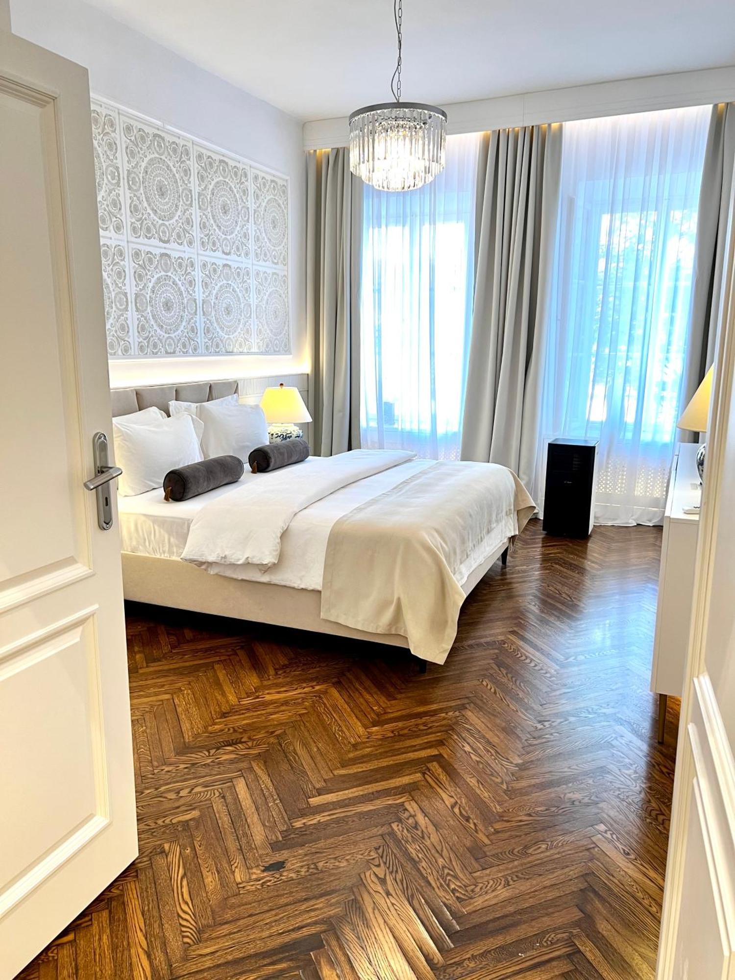 Mondrian Luxury Suites & Apartments Old Town Varsóvia Exterior foto