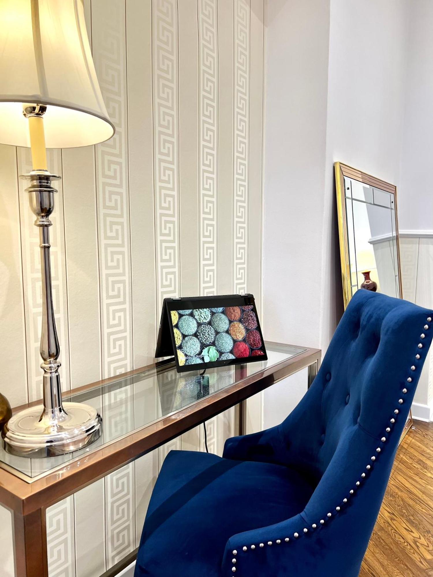 Mondrian Luxury Suites & Apartments Old Town Varsóvia Quarto foto