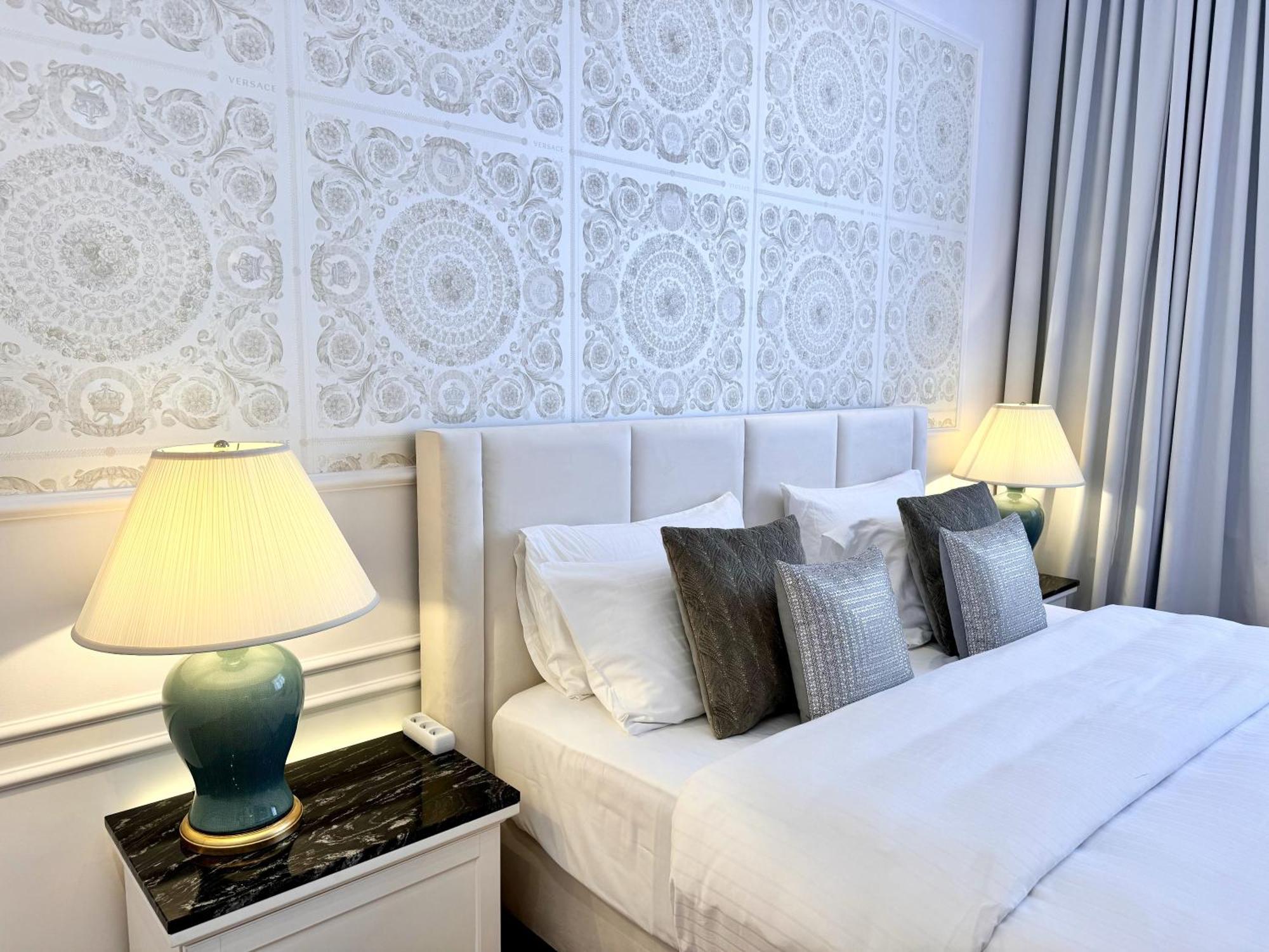 Mondrian Luxury Suites & Apartments Old Town Varsóvia Quarto foto